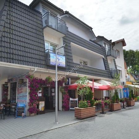 Pod Delfinem Rewal 아파트 외부 사진